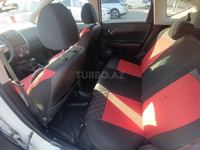 Nissan Note-7