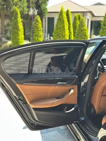 BMW 530-13