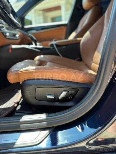 BMW 530-16