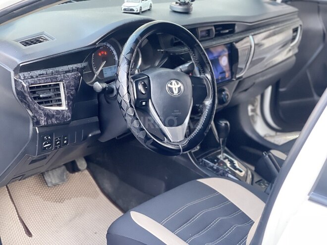 Toyota Corolla-12