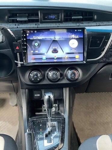Toyota Corolla-13