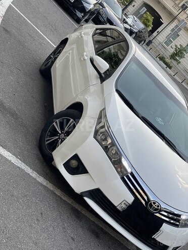 Toyota Corolla-8