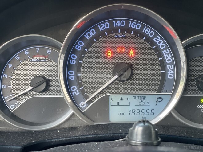 Toyota Corolla-15