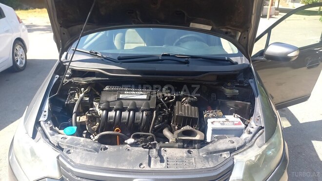Honda Insight-5