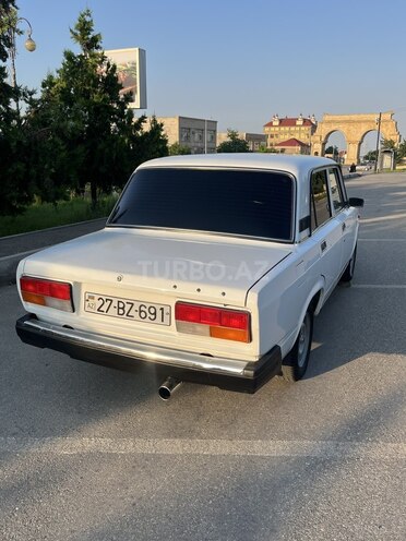 LADA (VAZ) 2107-4