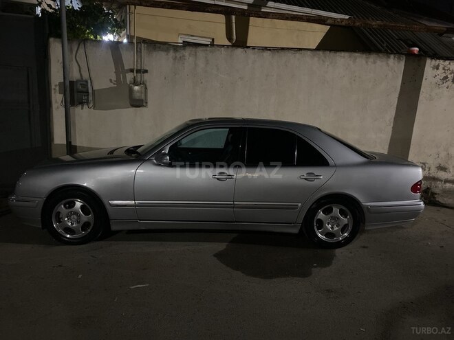 Mercedes E 280-3