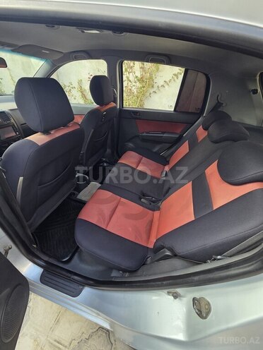 Hyundai Getz-4