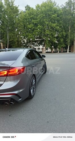 Hyundai Elantra-14