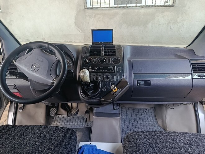 Mercedes Vito 110 CDI-9