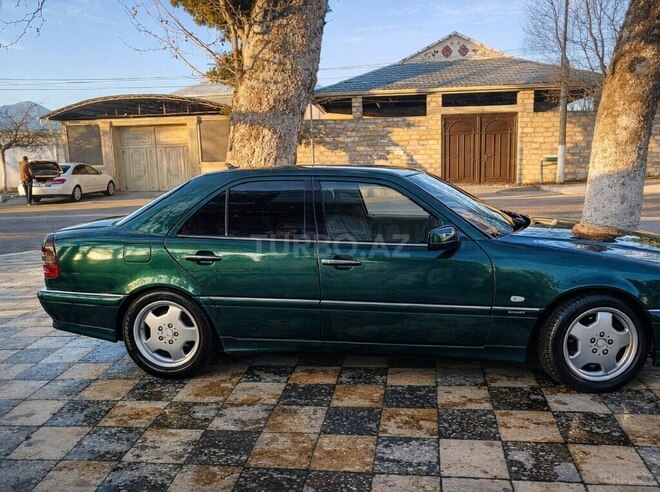 Mercedes C 180-4