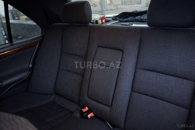 Mercedes C 180-6