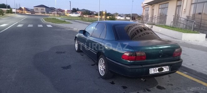 Opel Omega-13