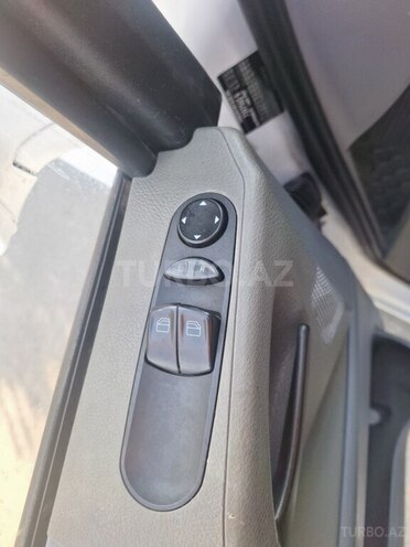 Mercedes Vito-13