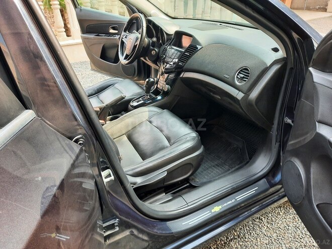 Chevrolet Cruze-5