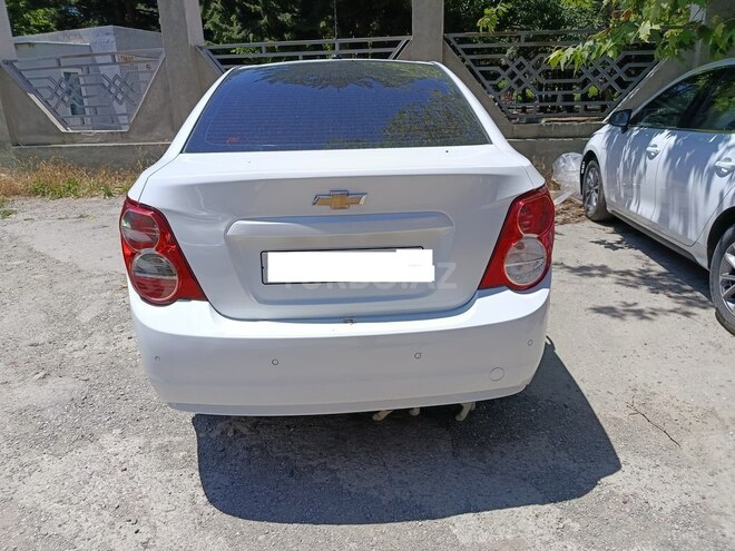 Chevrolet Aveo-4
