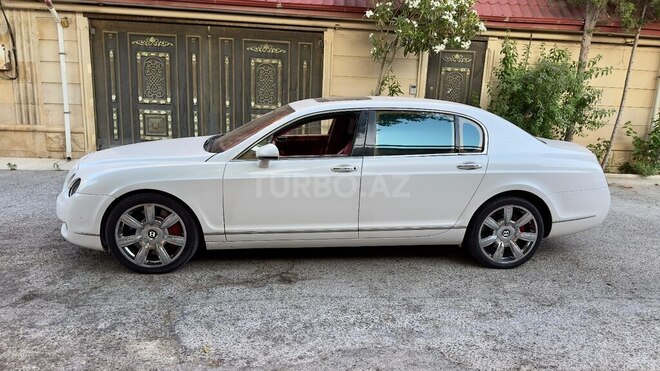 Bentley Continental Flying Spur-10