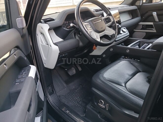 Land Rover Defender-6