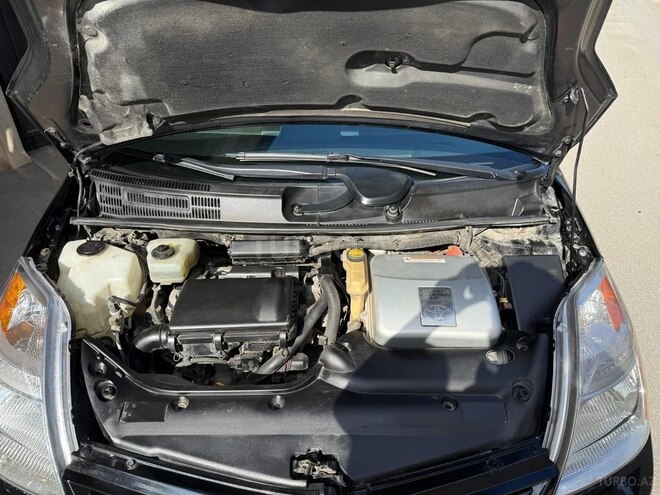 Toyota Prius-9