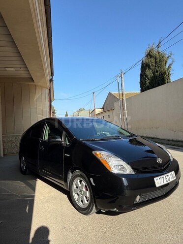 Toyota Prius-2