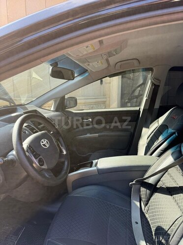 Toyota Prius-10