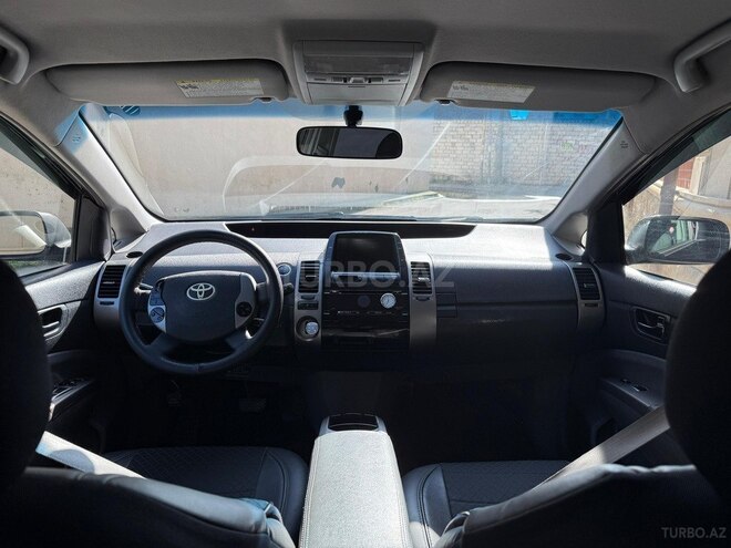 Toyota Prius-15