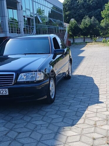 Mercedes C 180-3