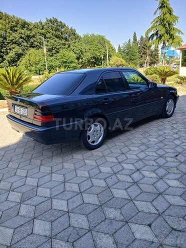 Mercedes C 180-9