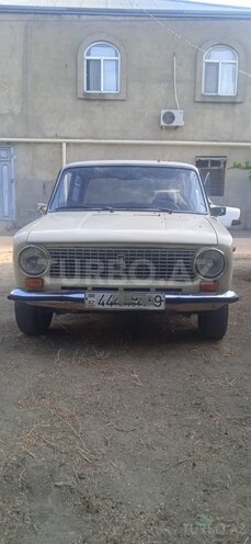 LADA (VAZ) 21011-1