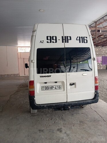 Ford Transit-3