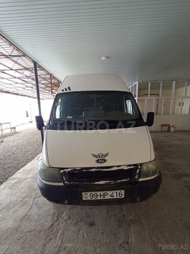 Ford Transit-1