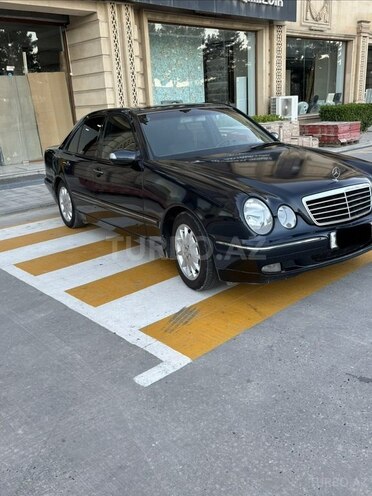 Mercedes E 280-3