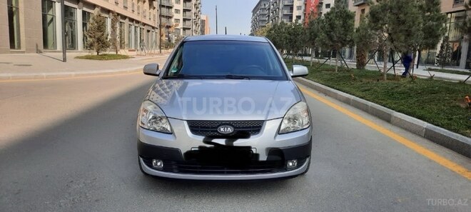 Kia Rio-1