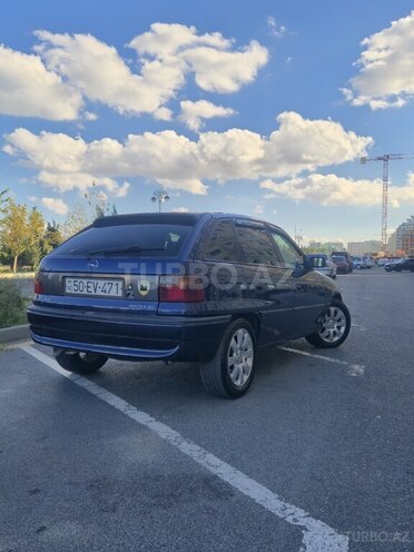 Opel Astra-3