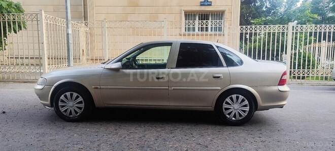 Opel Vectra-2