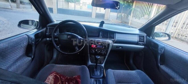 Opel Vectra-10