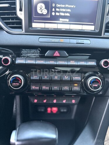 Kia Sportage-13