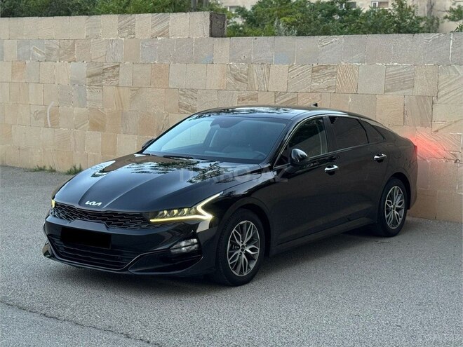 Kia K5-1