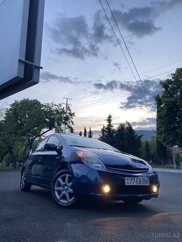 Toyota Prius-1