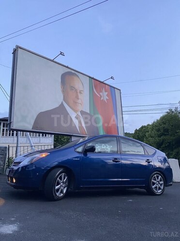 Toyota Prius-3