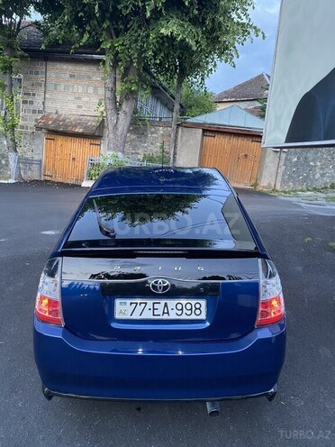 Toyota Prius-7