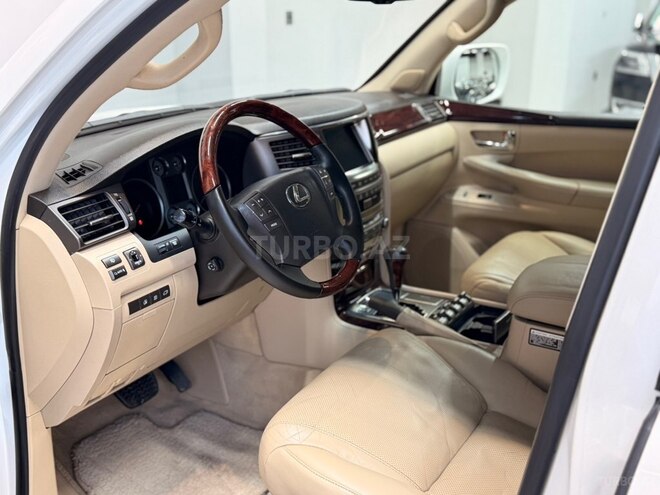 Lexus LX 570-10