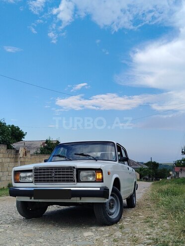 LADA (VAZ) 2107-2
