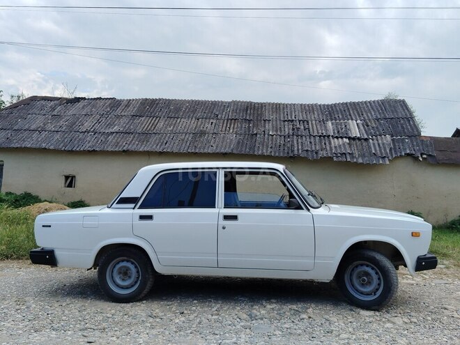 LADA (VAZ) 2107-4