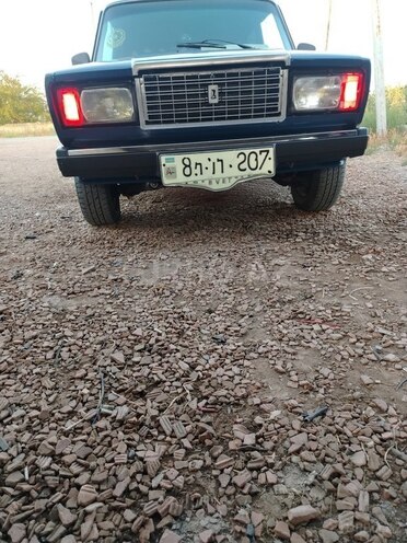 LADA (VAZ) 2107-2
