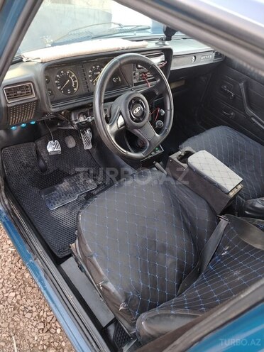LADA (VAZ) 2107-4
