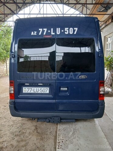 Ford Transit-2