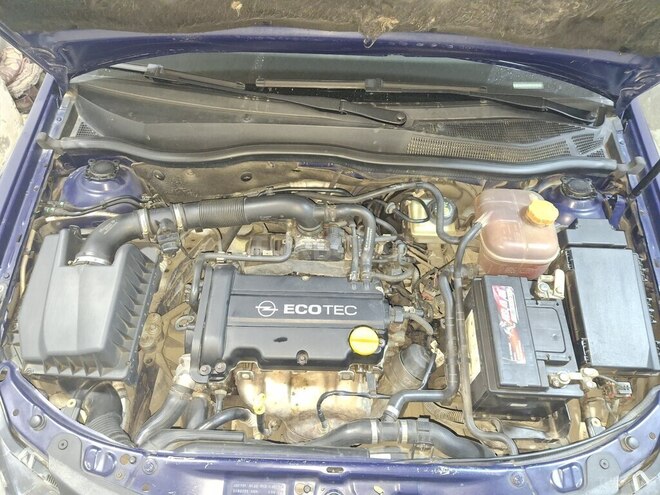 Opel Astra-2