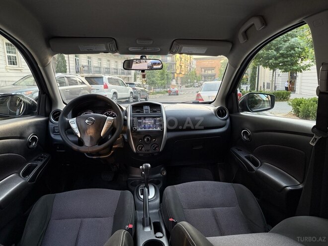 Nissan Versa-14