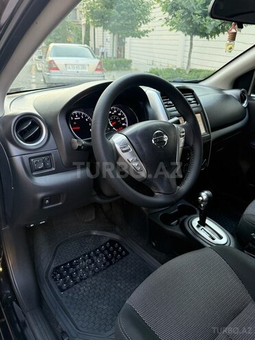 Nissan Versa-18