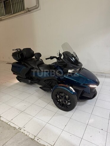 Can-Am Spyder RT-3